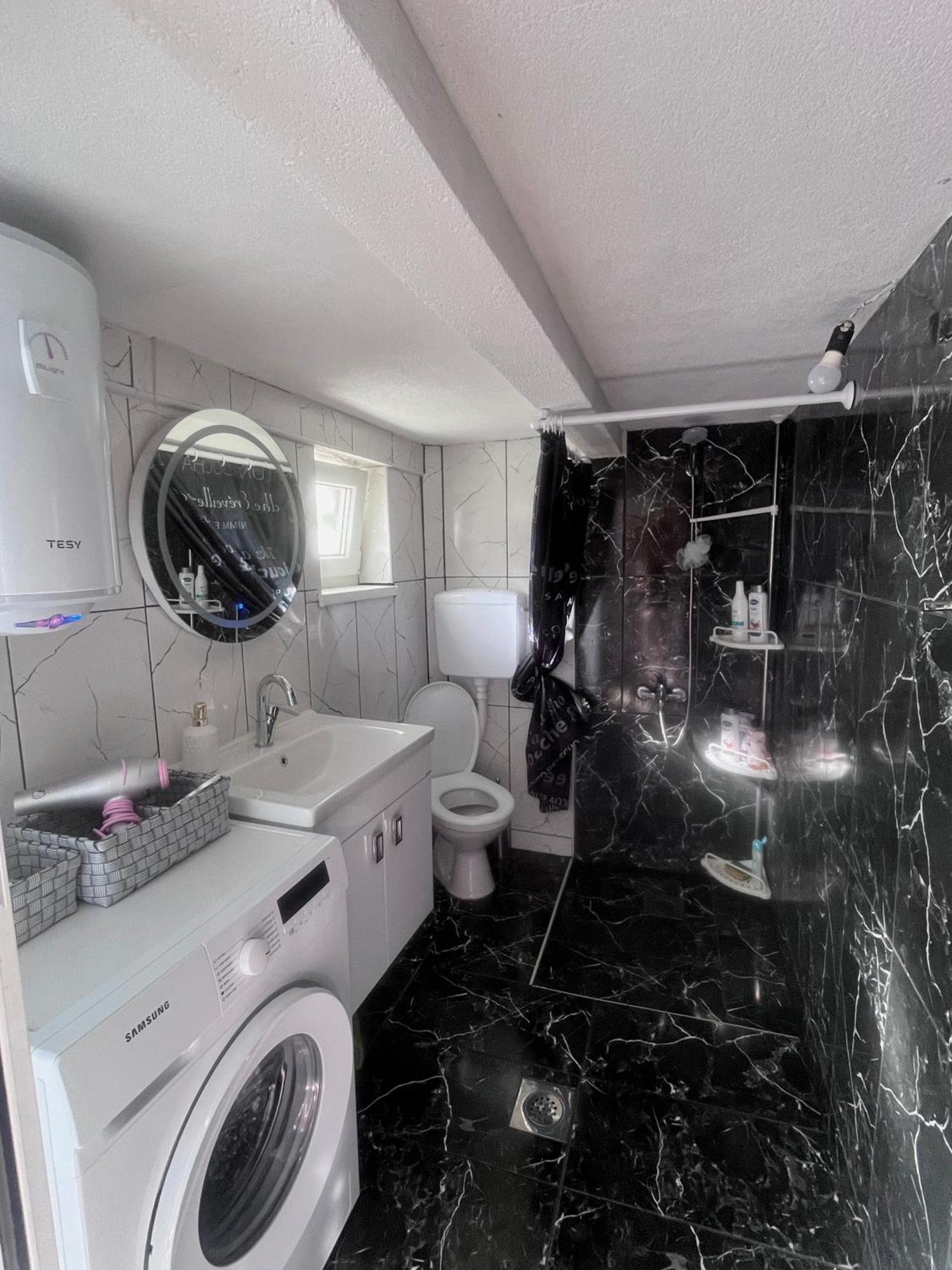 Maksumic Apartman Mostar Buitenkant foto